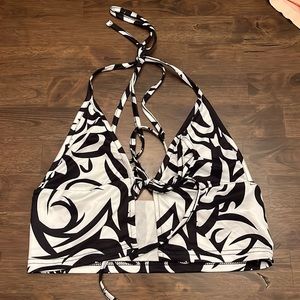 Open back low v crop top